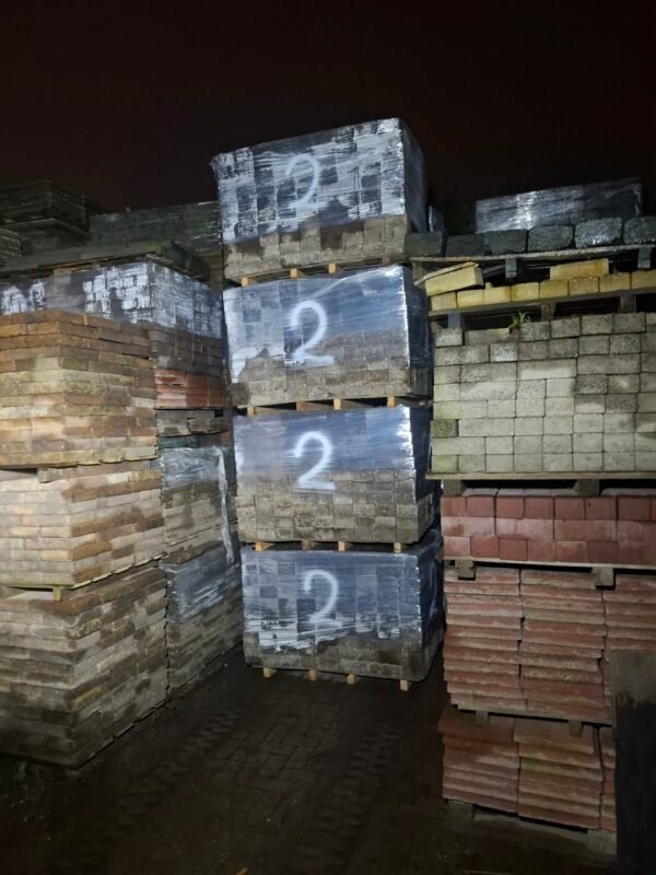 41m² 14x14x8, gebruikt, op pallet - Afbeelding 3