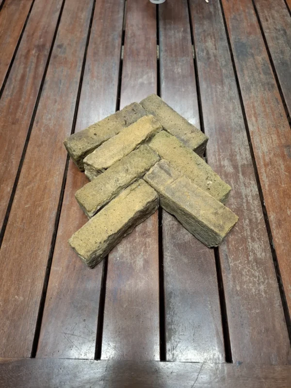 26m² antiek gebakken rijnformaat / geeltjes / ijsseltjes, op pallet