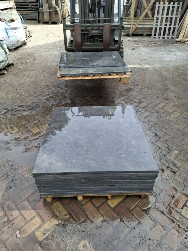 10m² spotted bluestone 100x100, op pallet - Afbeelding 2