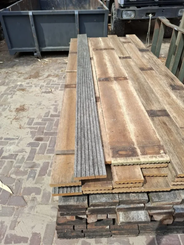 28 stuks Bankirai vlonderdelen 240cm