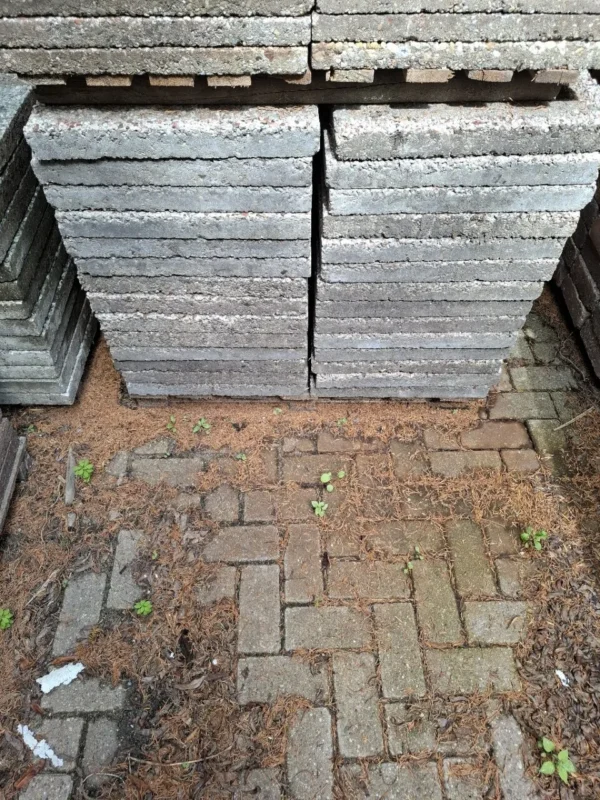 14m² 50x50 grindtegel rood/wit op pallet - Afbeelding 3