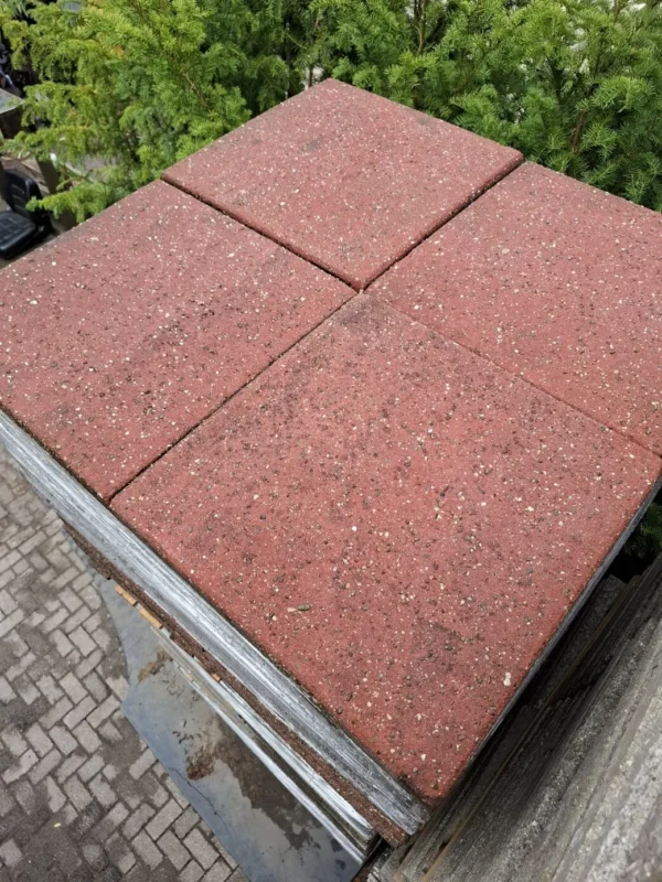18m² 50x50 rood, gebruikt, op pallet