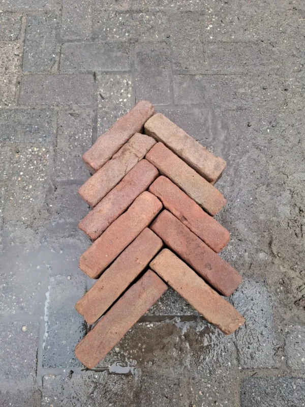 25m² gebakken waalformaat, op pallet