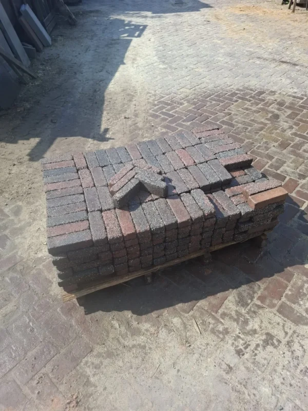 4,5m² beton waalformaat 6cm dik, blauw/rood, op pallet - Afbeelding 2