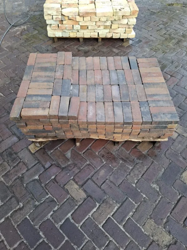 4m² beton waal, bont, nieuw, op pallet - Afbeelding 2