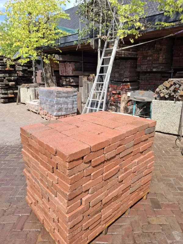 33m² 15x20, rood, gebruikt, op pallet - Afbeelding 2