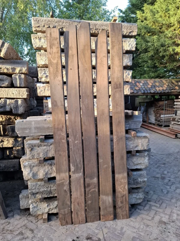 Hardhouten damwand 3cm dik 350cm lang